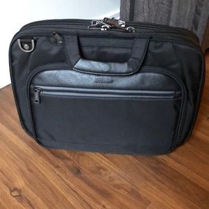 Kenneth Cole Reaction Laptop Bag